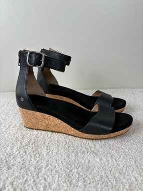 Ugg Sandals Womens 10 Black Zoe II Leather Wedge Cork Wrapped Ankle Strap Sandal